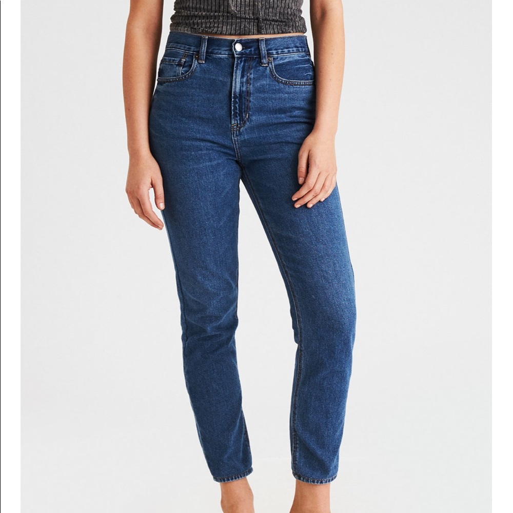 “Mom Jean” American Eagle